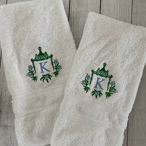 Pagoda ‘K’ Monogram Embroidered Handtowel set (2 towels) - Picture 1 of 3